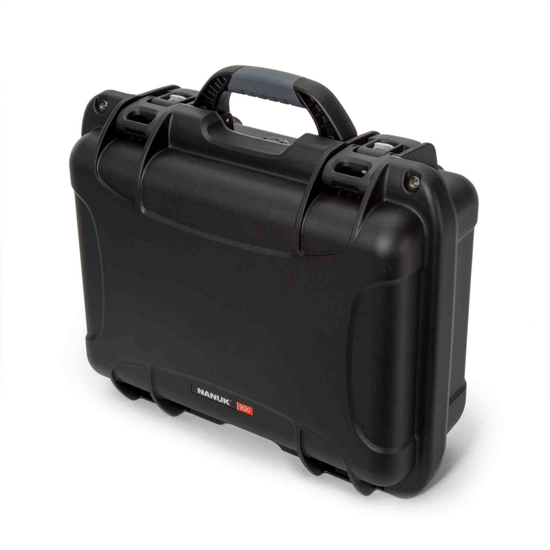 NANUK 920 Protective Case - 15" x 10.5" x 6.2"